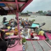 Foods on the boat at Cai Rang Floating Market