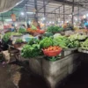 Exploring the traditional market in Vietnam