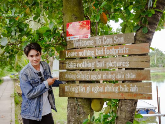 Can Tho City Tour: Feel the life on Hau River