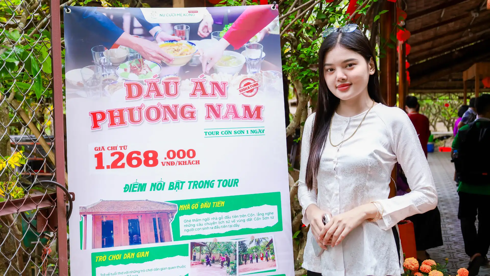 Mekong Smile Honored at VITA AWARDS 2025 for Death Anniversary Feast Tour 7 Tourists participating in traditional Southern anniversary feast on Con Son Islet, Can Tho