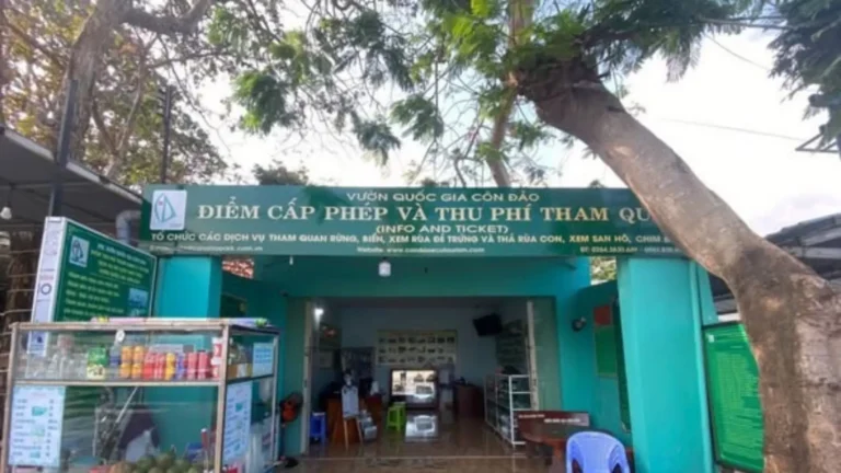 Pickup point at 36 Ton Duc Thang Street for Bay Canh Island Tour