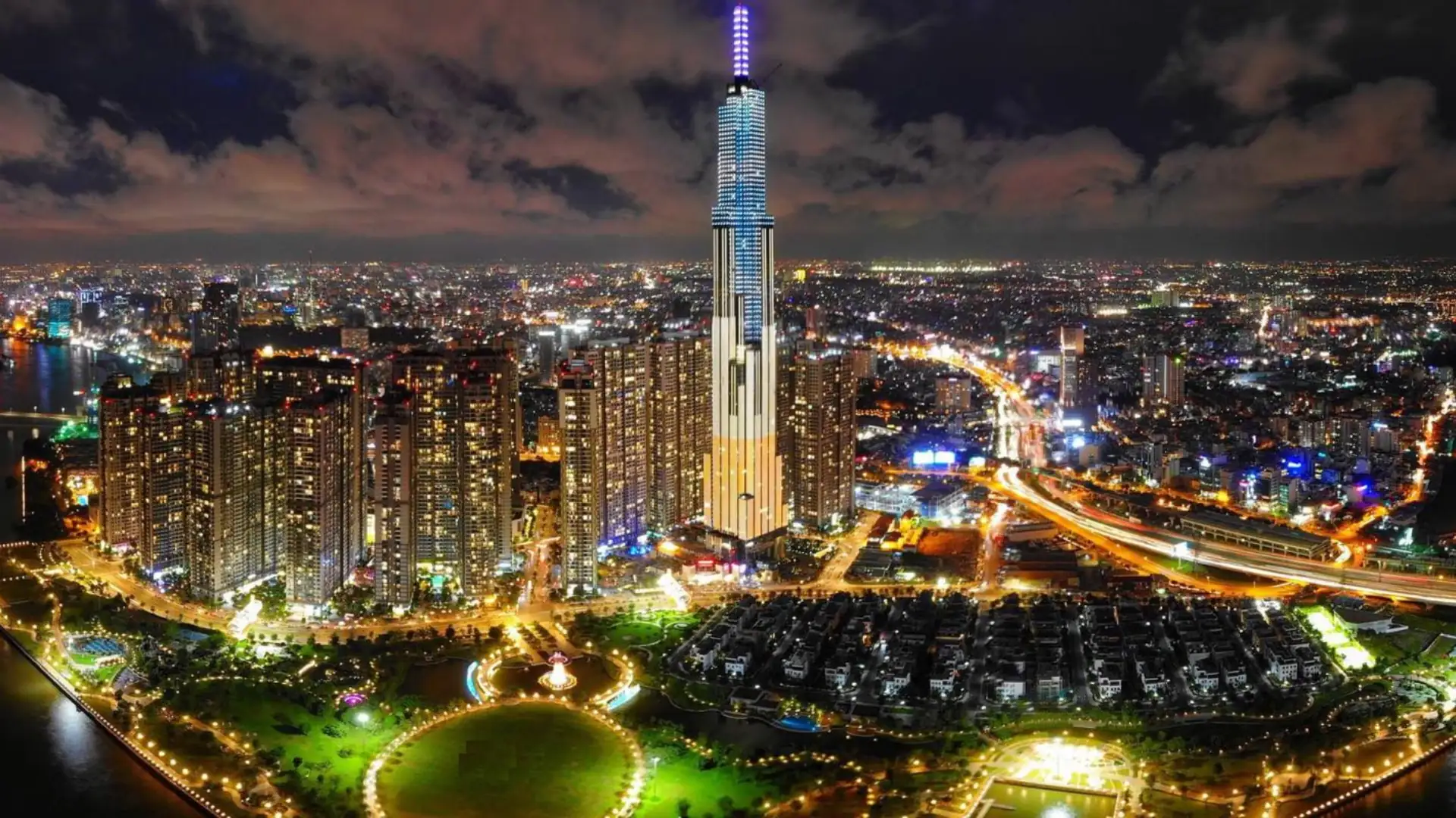 Experience daily Saigon life and local food markets in Binh Thanh District