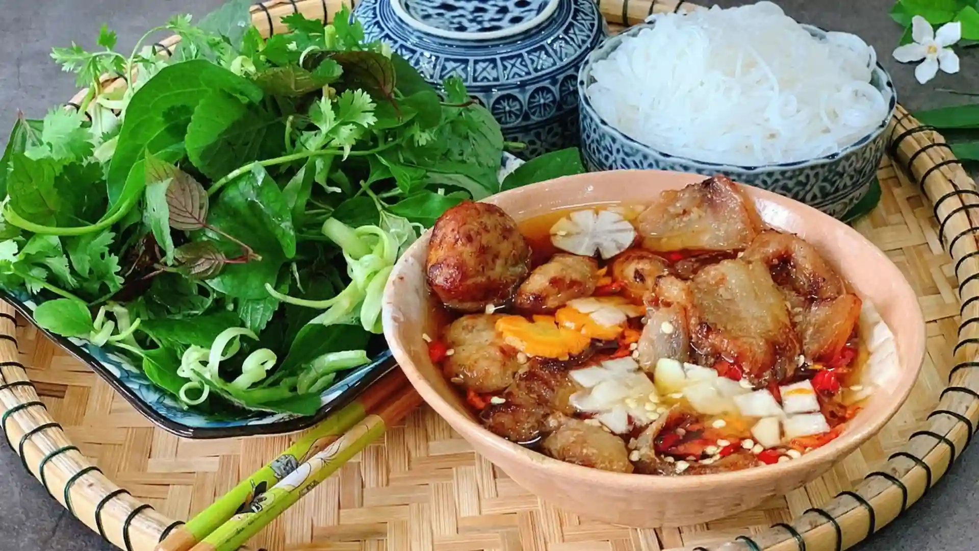 What to Eat in Vietnam: 30 Must-Try Dishes 80 Hanoi bún chả with grilled pork, rice vermicelli and fresh herbs