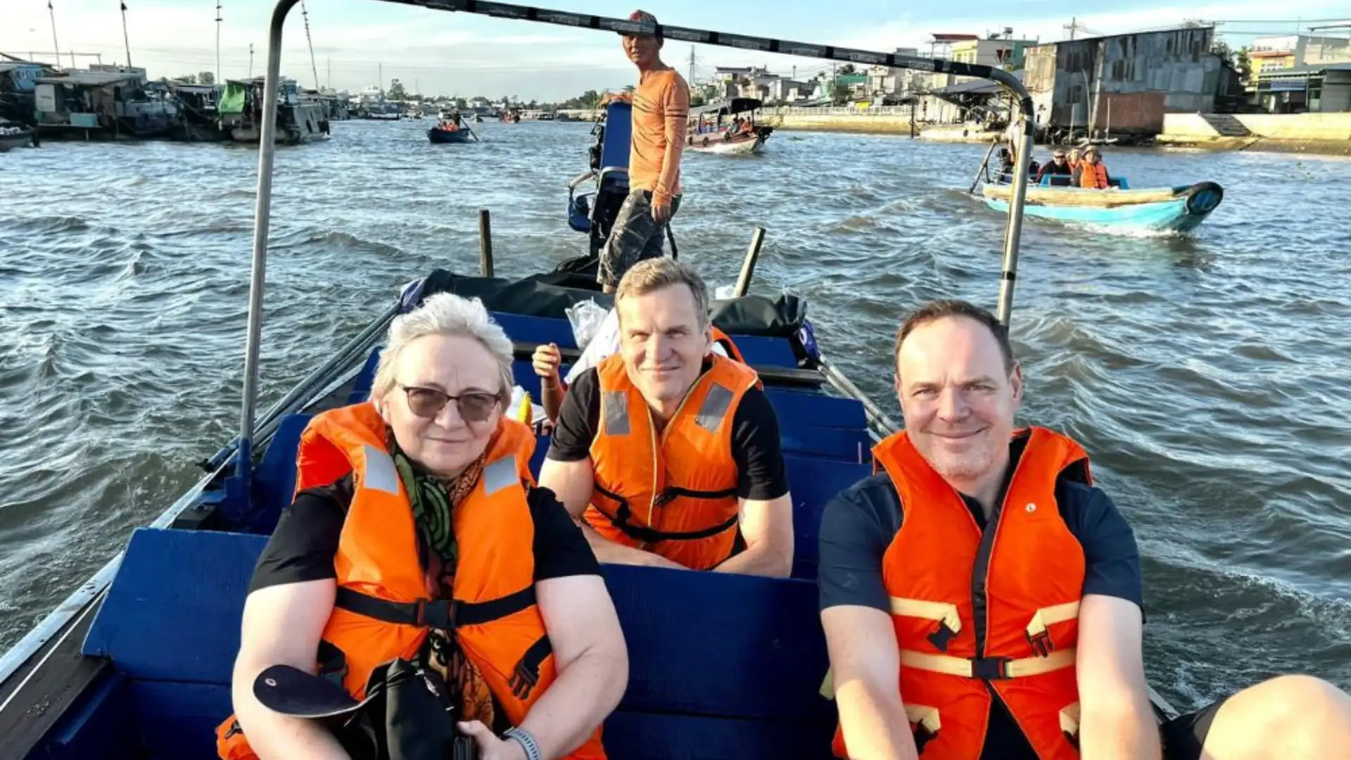 Classic combination – Cai Rang Floating Market and Sau Hoai Rice Noodle Factory tour in Can Tho