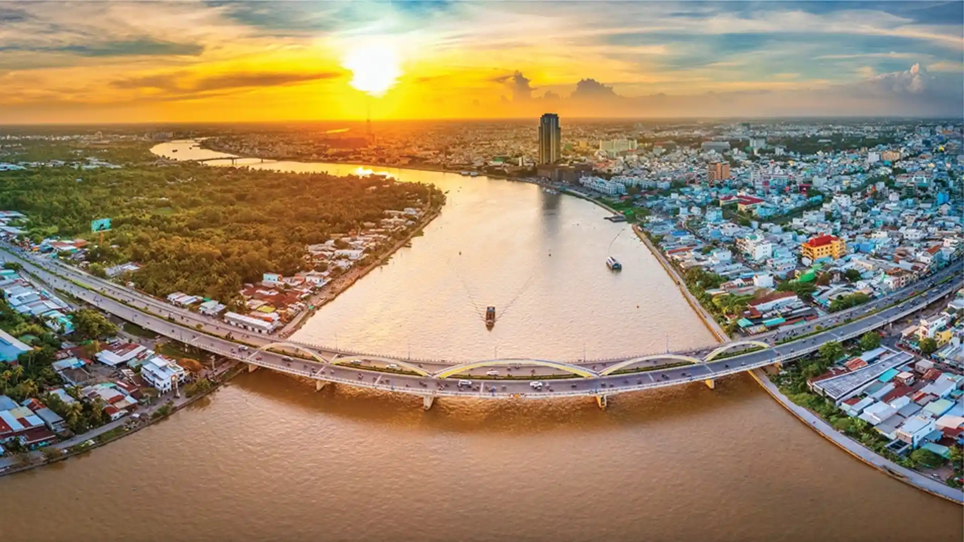 Mekong Delta Itinerary: Practical Routes for 1-4 Days 5 Aerial view of Can Tho city in the Mekong Delta