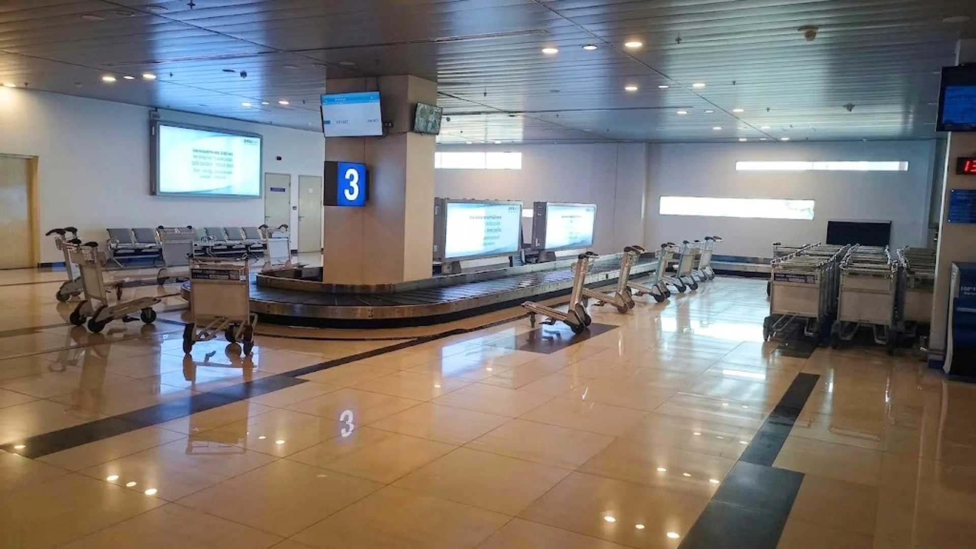 Can Tho International Airport baggage claim conveyor area