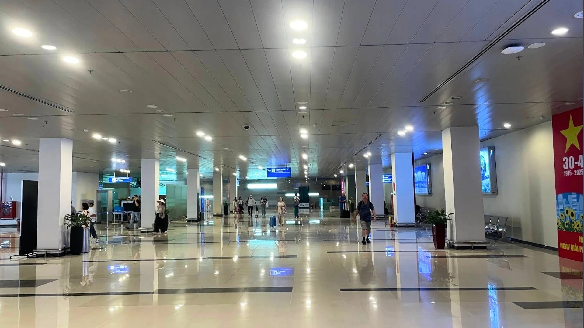 Can Tho International Airport ground floor hall interior