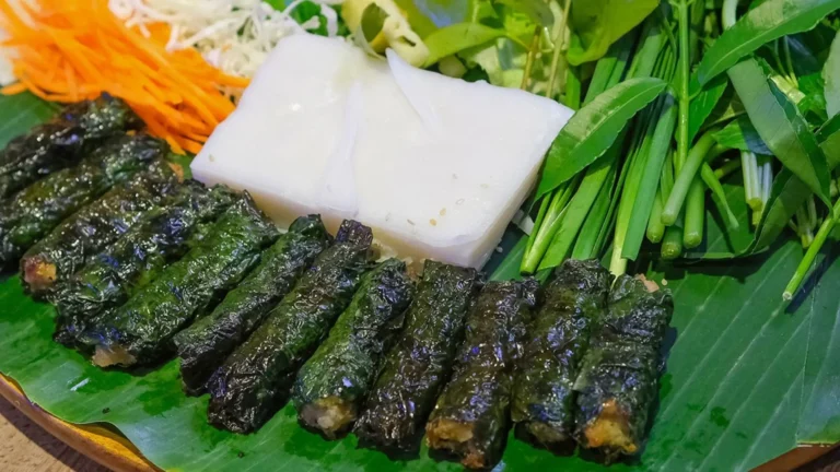 Vegetarian "Bo La Lot" served with fresh herbs and a special dipping sauce, a complete traditional dish