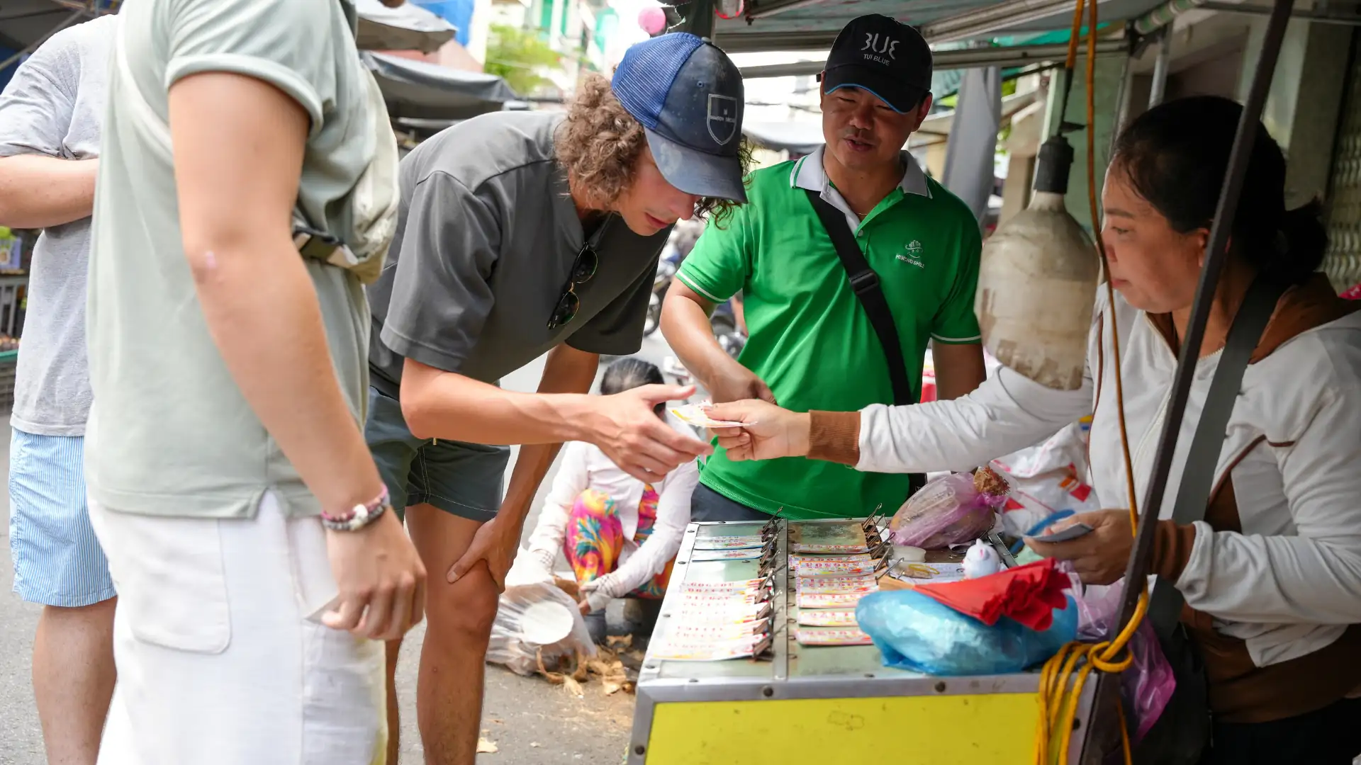 Learn a few key Vietnamese phrases to enrich your Can Tho journey and bond with the locals