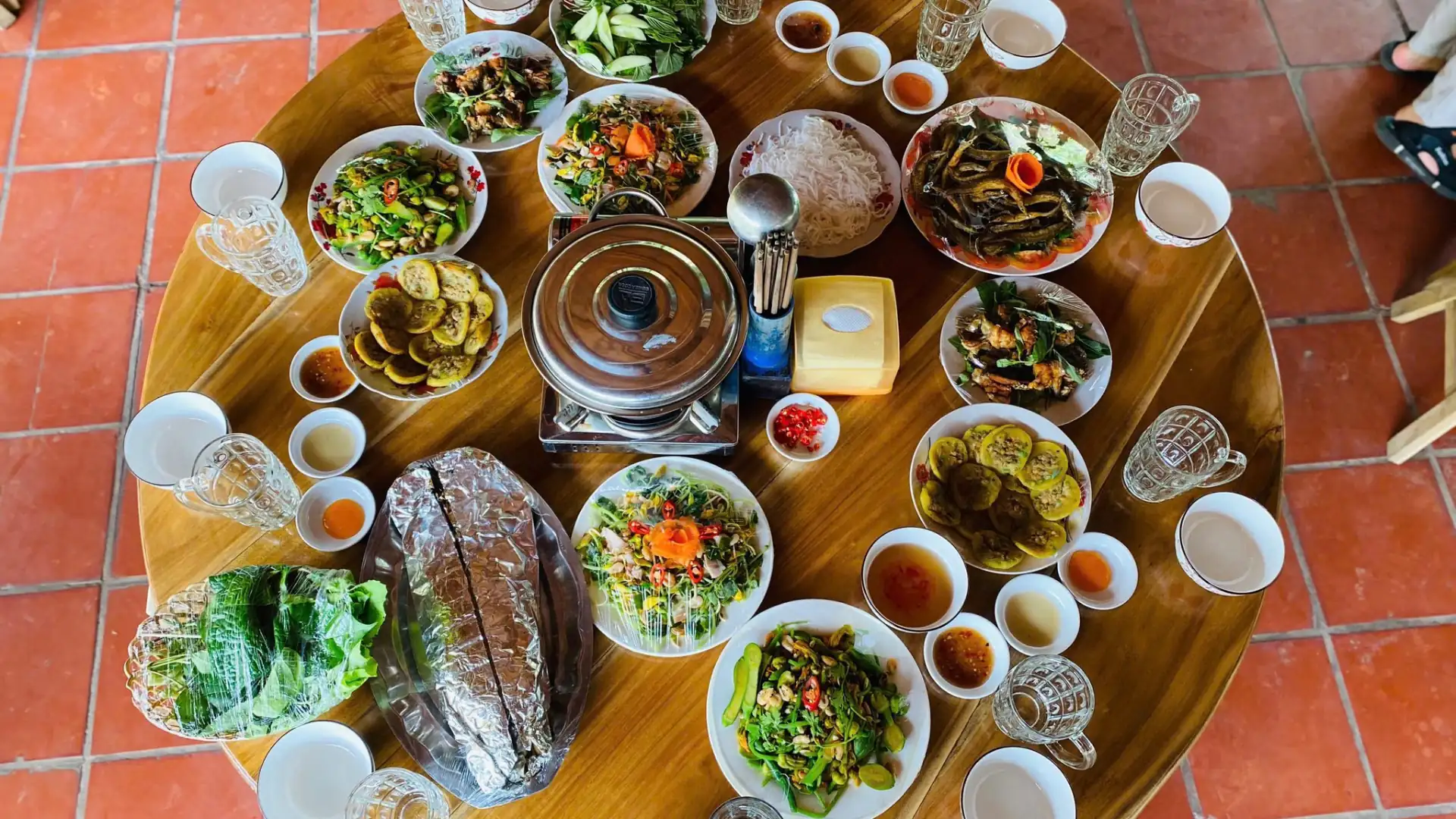 Food on Son Islet Can Tho – enjoy authentic Mekong dishes made from local ingredients by island families