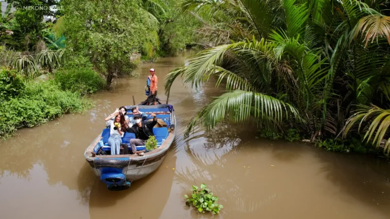 Arrive by boat – a peaceful ride through Can Tho’s winding waterways