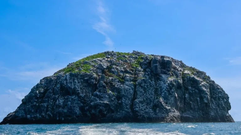 Hon Trung Island in Con Dao National Park