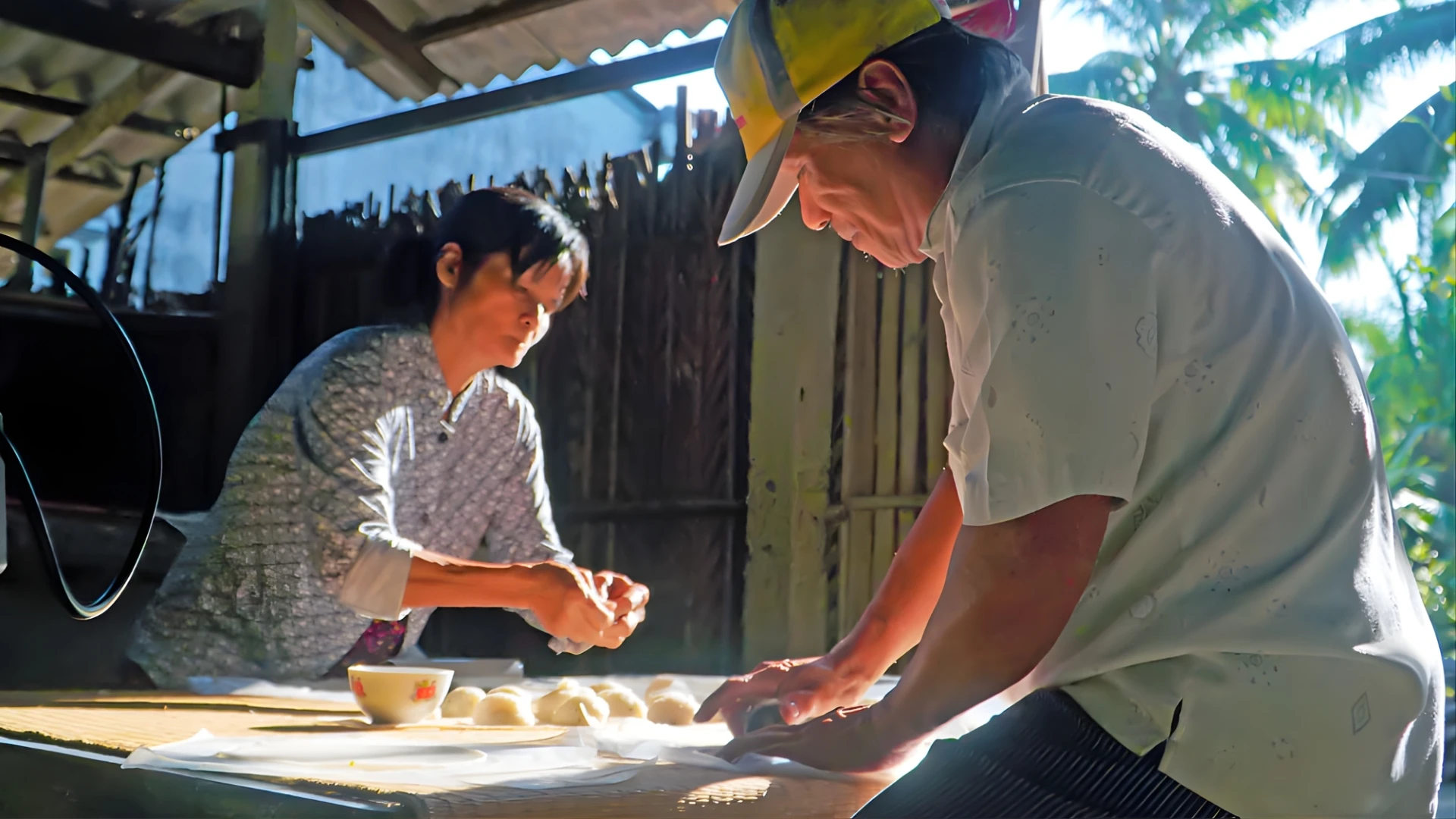 Son Doc Puff Rice Paper Village: Ben Tre’s Coconut Craft Heritage 160 Artisans making puff rice paper by steaming and shaping rice batter sheets