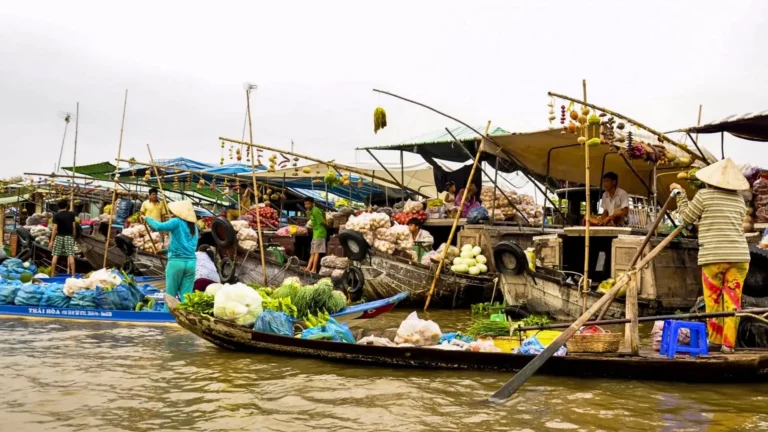 Mekong Smile Cai Be Floating Market cultural river lifestyle of the Mekong Delta