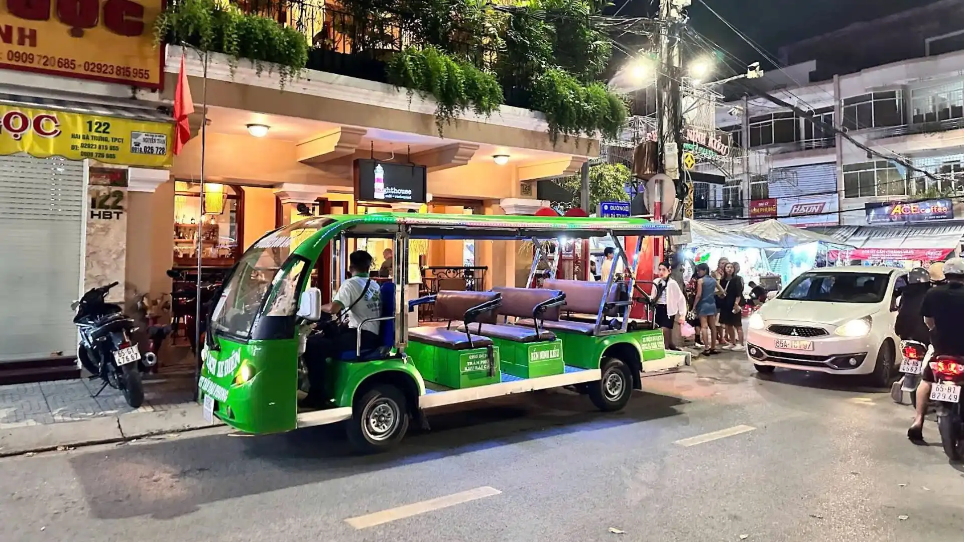 Electric car service near Can Tho Night Market