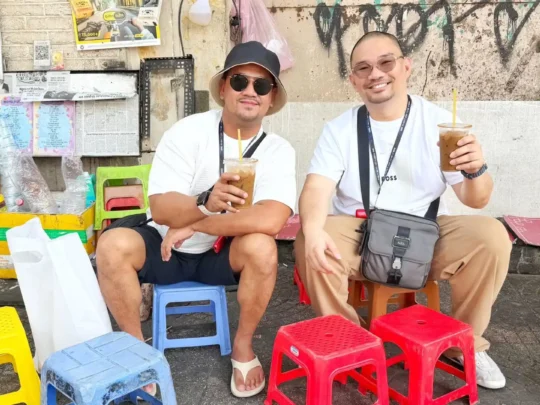 Tourists enjoying warm welcome in Ho Chi Minh City tour