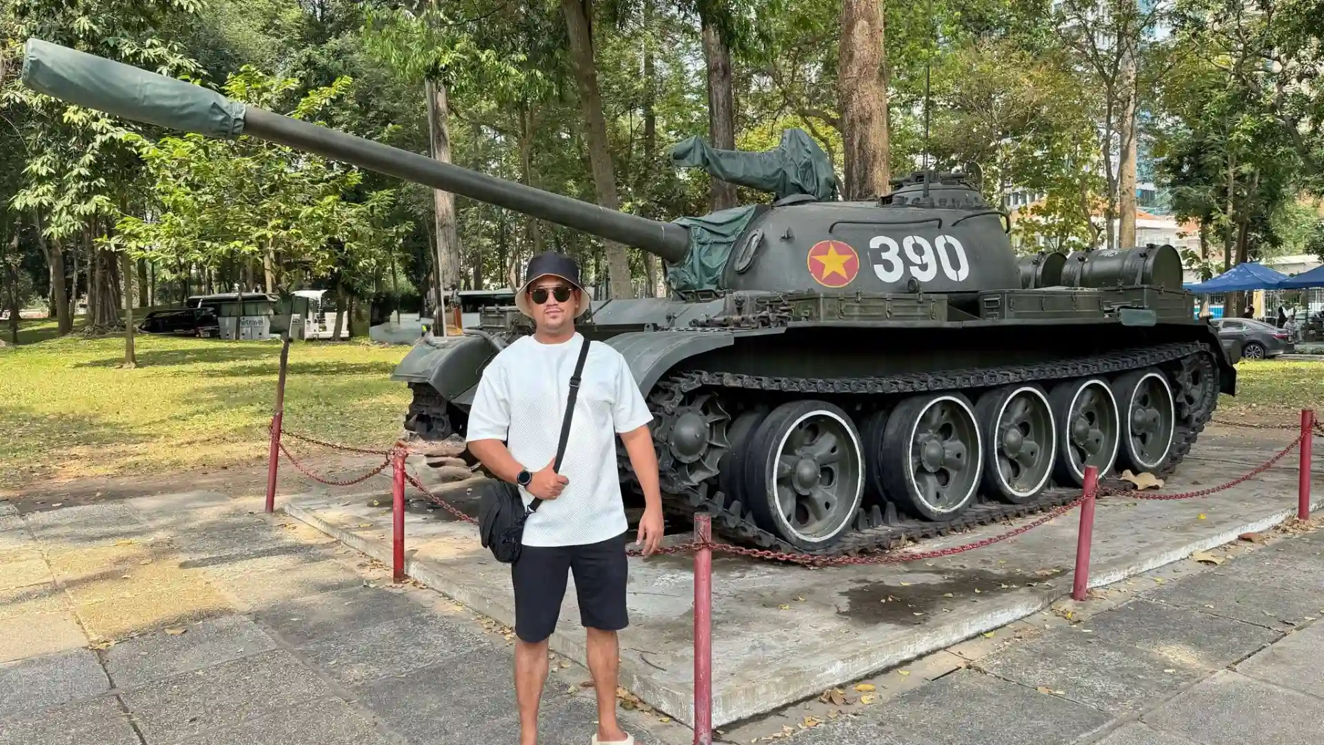 Tank of Independence Palace during Ho Chi Minh City tour