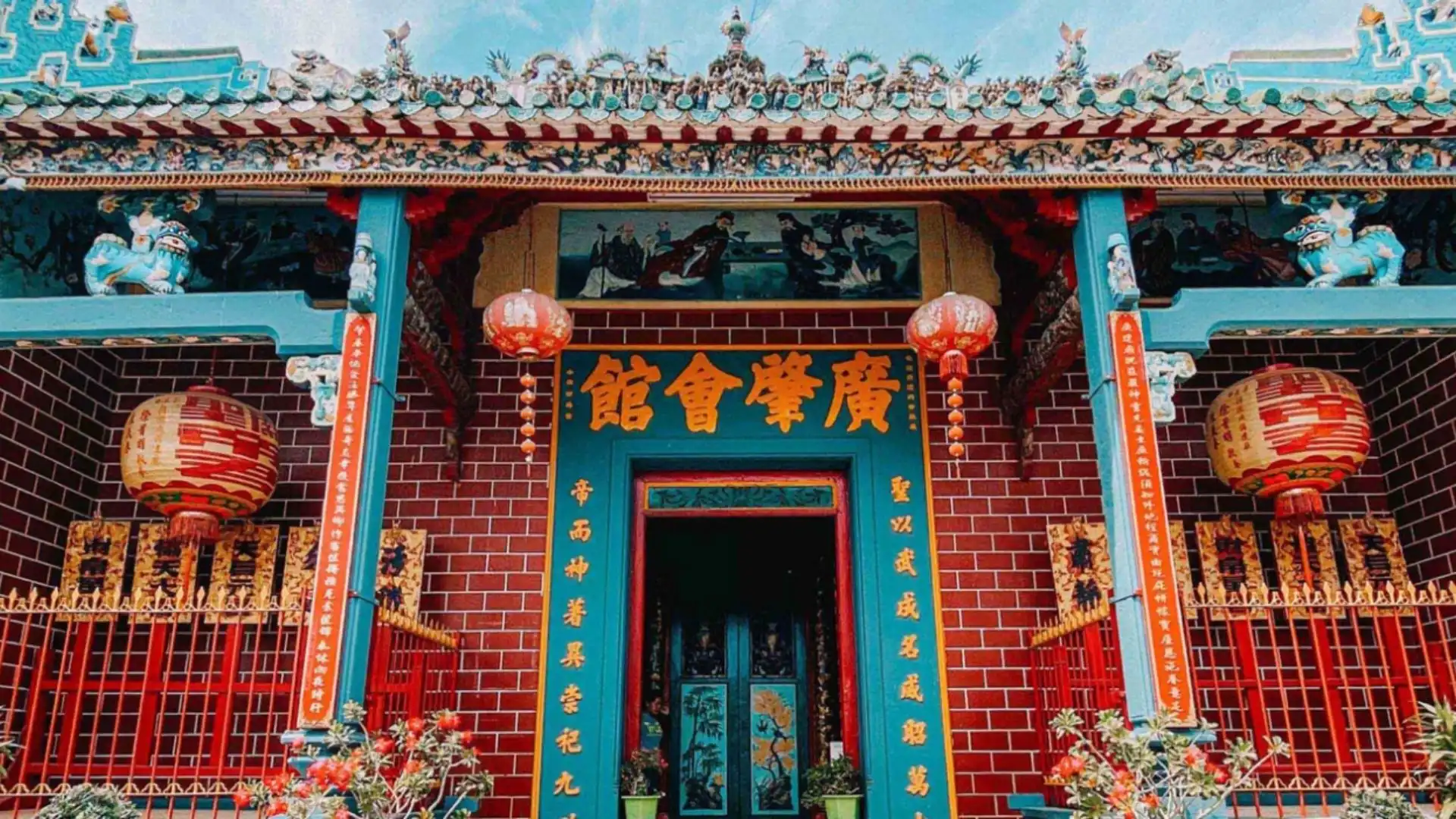 Main gate of Ong Temple in Can Tho