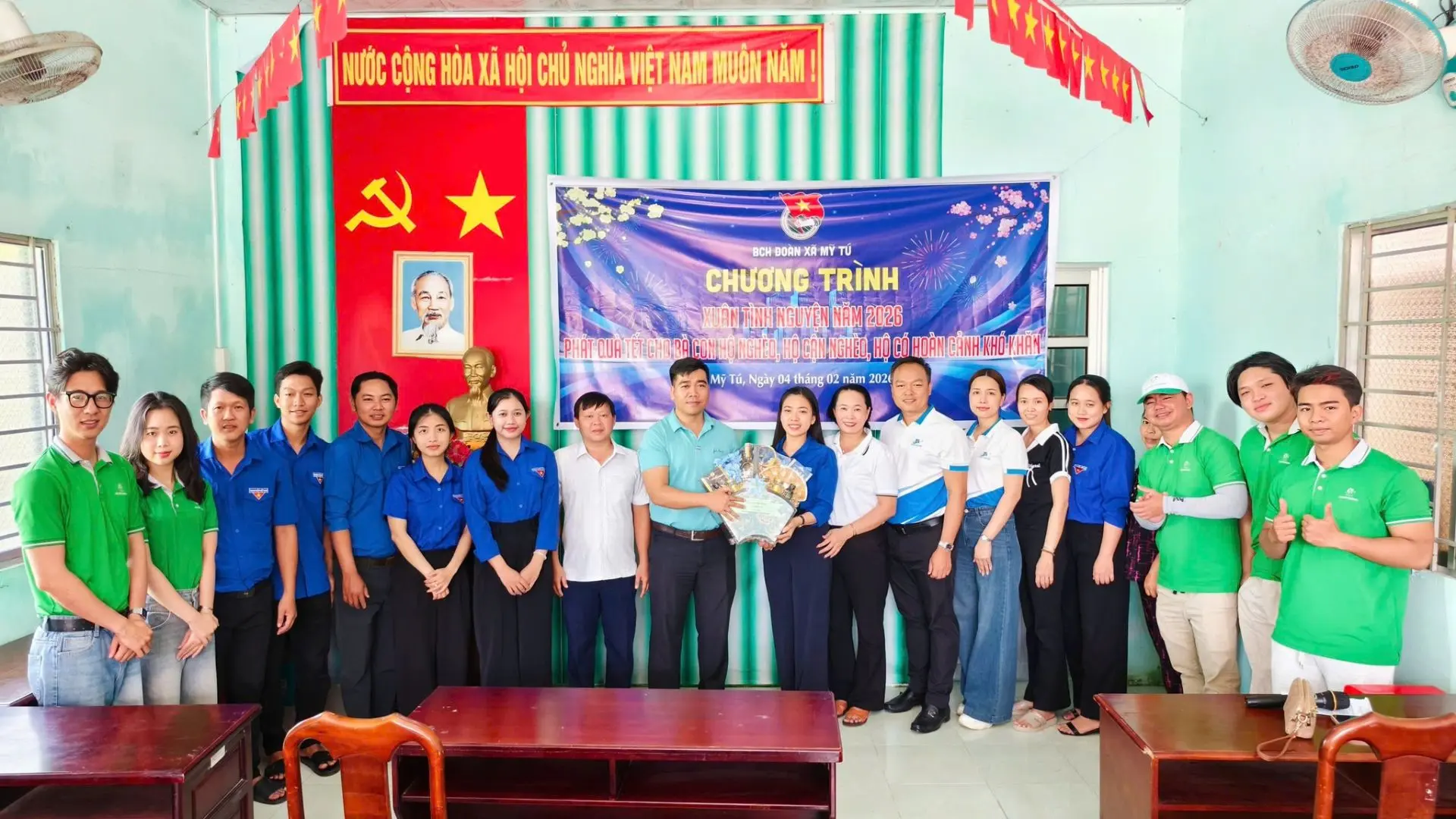 Tet of Love 2026 charity event providing Tet gifts to disadvantaged families in the Mekong Delta