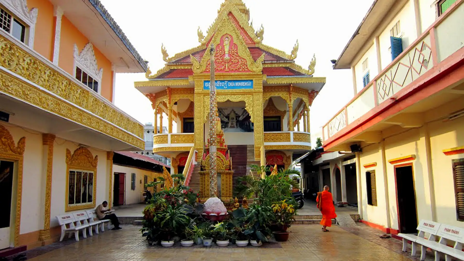 Munir Ansay Pagoda – a Khmer temple in Can Tho featuring vibrant architecture and deep cultural symbolism