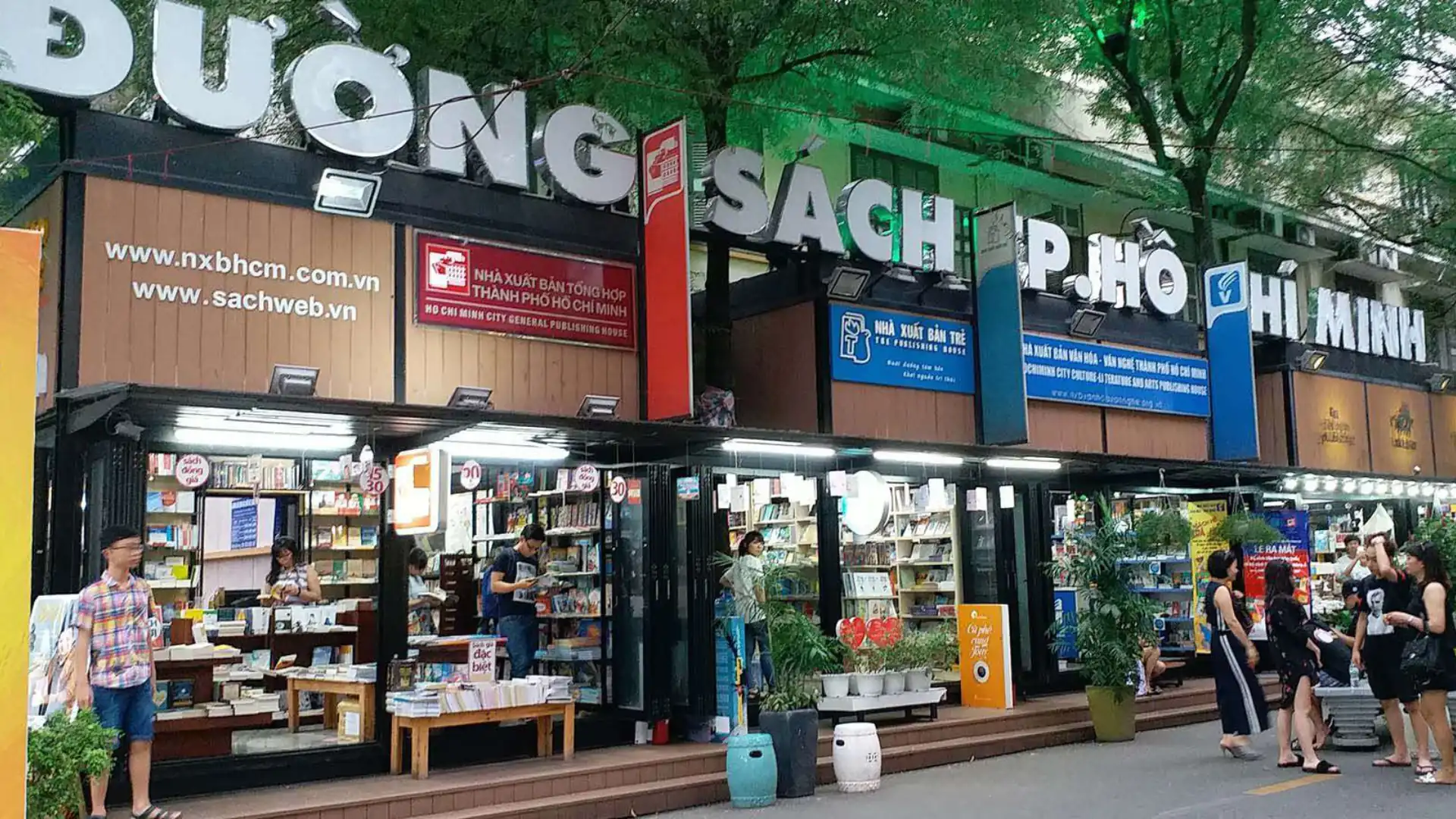 Nguyen Van Binh Book Street – charming literary corner in Ho Chi Minh City