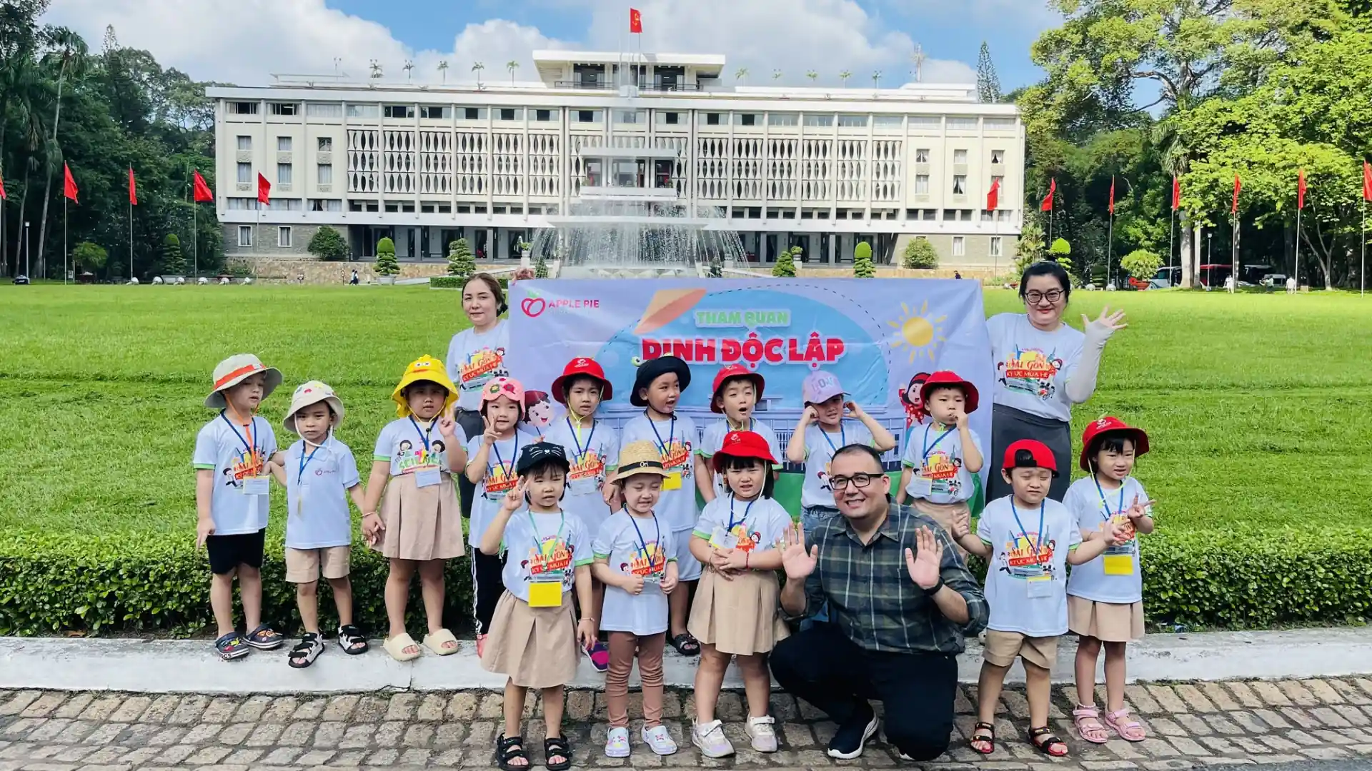 Students visiting Reunification Palace to study modern Vietnamese history