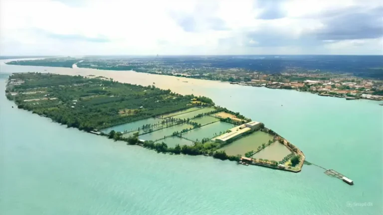 Aerial view of Son Islet and the Hau River in Can Tho