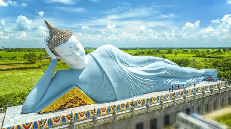 Công trình tượng Phật nằm khổng lồ dài 63m